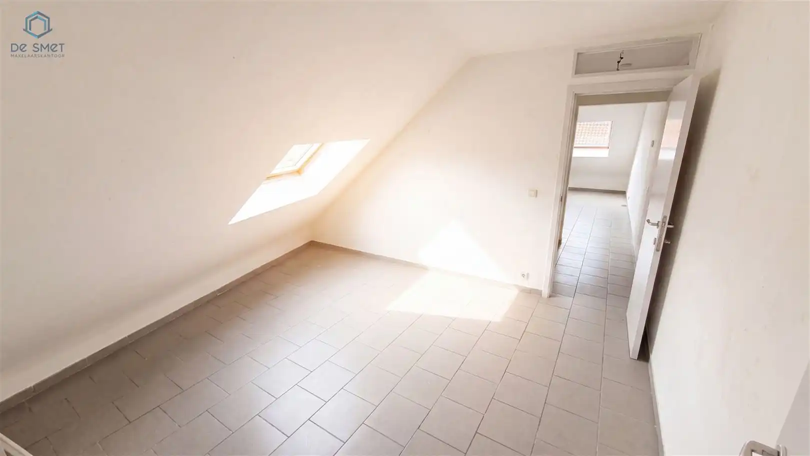 OP TE FRISSEN APPARTEMENT/OPBRENGSTEIGENDOM CENTRUM GERAARDSBERGEN TE KOOP foto 7