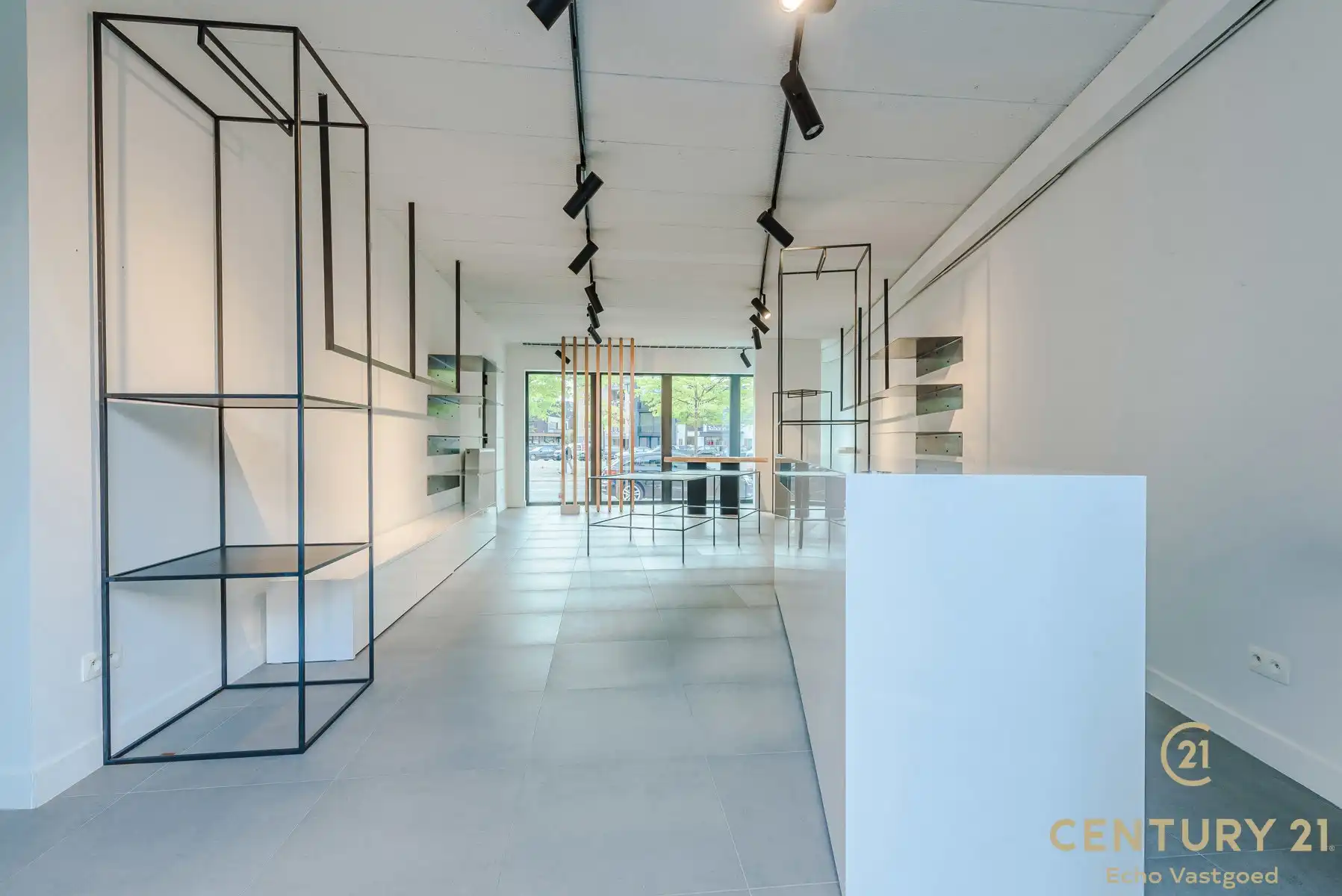 Instapklare handelsruimte in hartje Oud-Turnhout foto 9