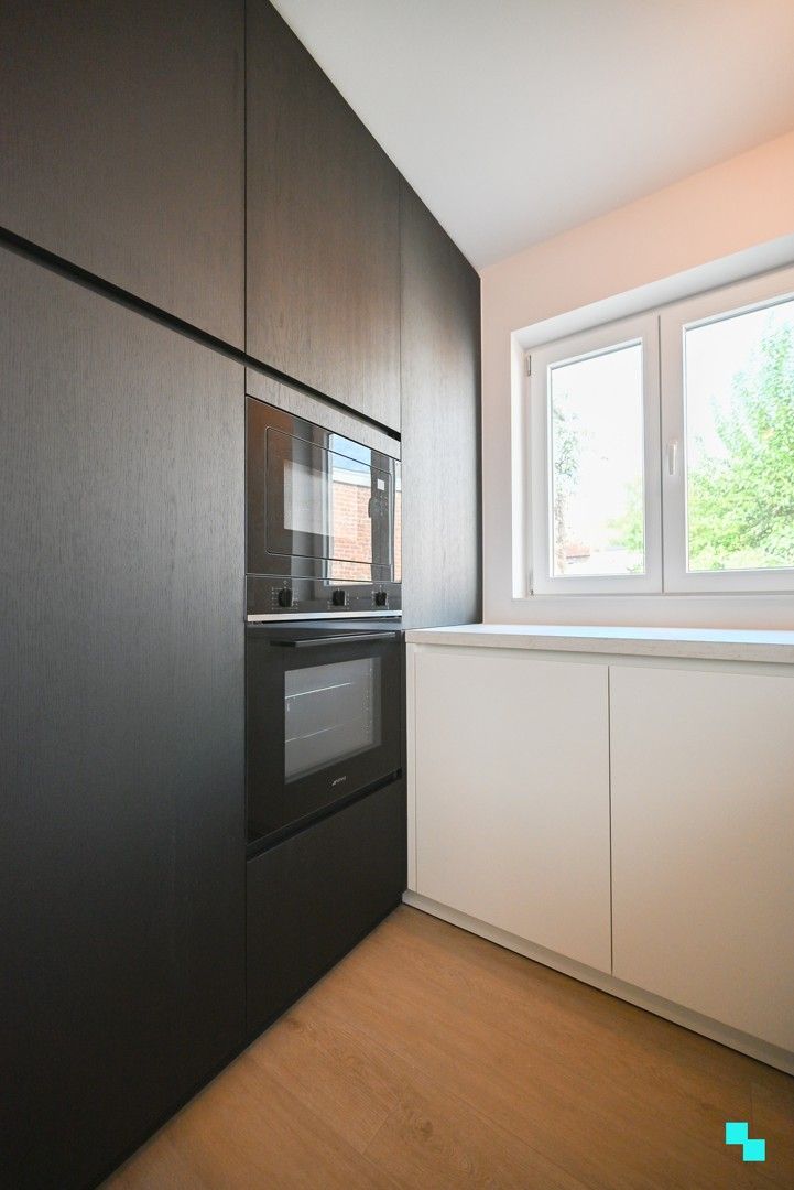 Prachtig & compleet gerenoveerde burgerwoning in hartje Izegem foto 11