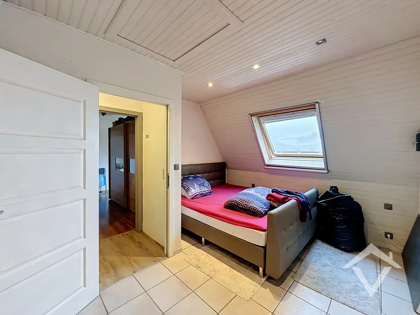 Rustig gelegen woning met 3 slaapkamers foto 15