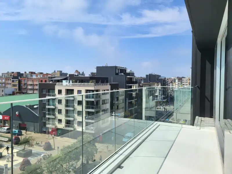 Modern nieuwbouwproject in het centrum van Koksijde-Bad foto {{pictureIndex}}