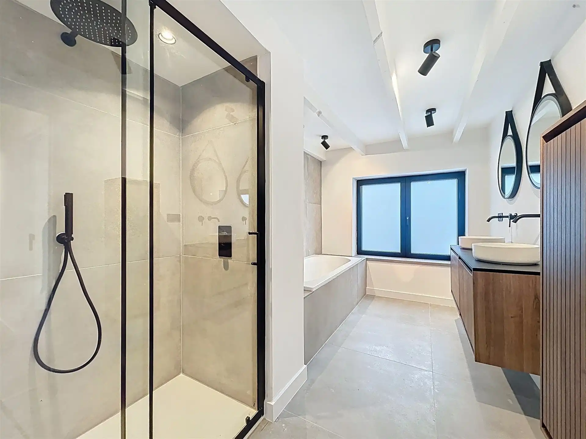 instapklare gezinswoning met 3 slaapkamers op perceel van 363m² foto 10