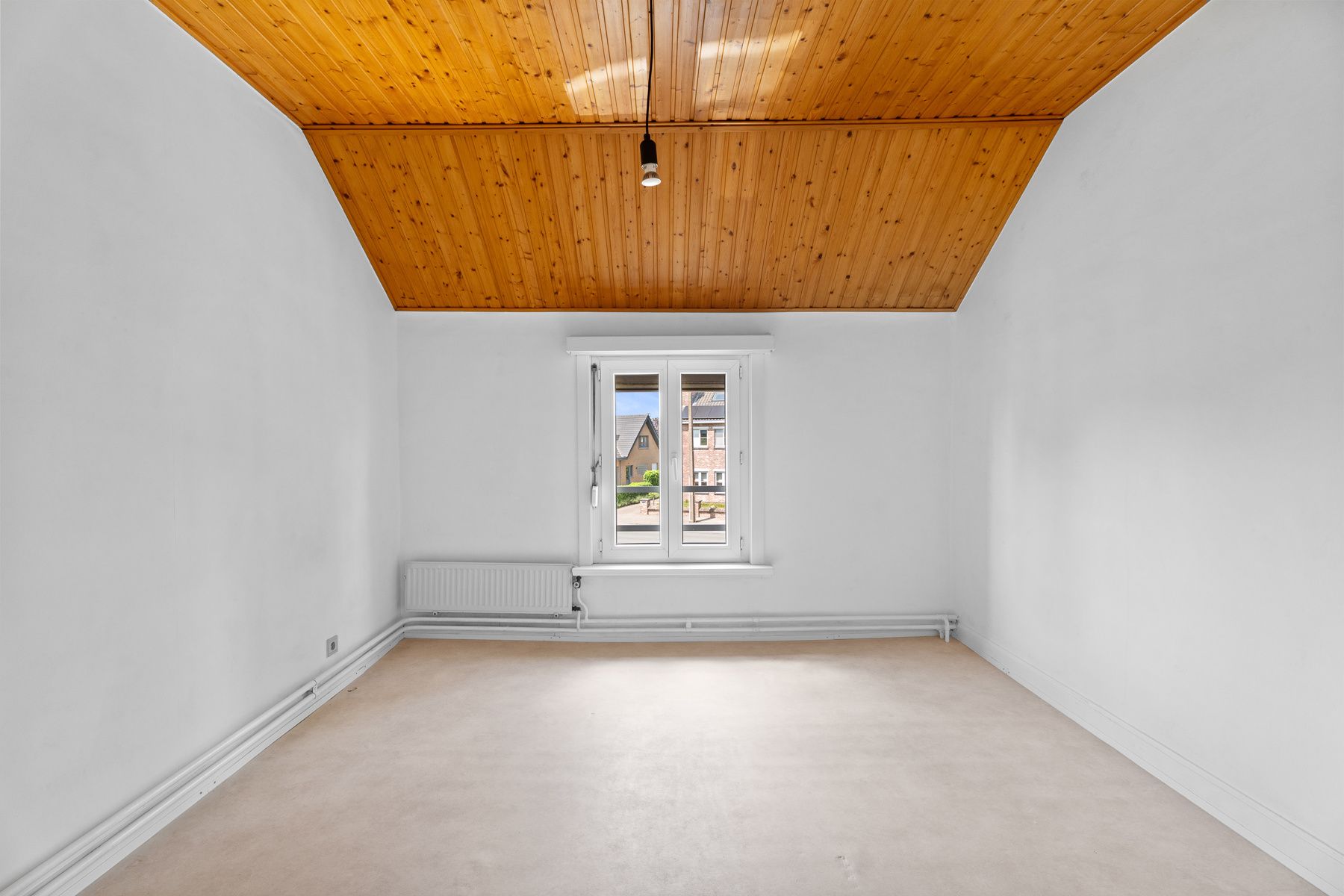 Woning met 4 slaapkamers en garage foto 15