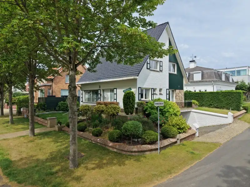 Hoofdfoto van de publicatie: CHARMANTE WONING OP TOPLOCATIE