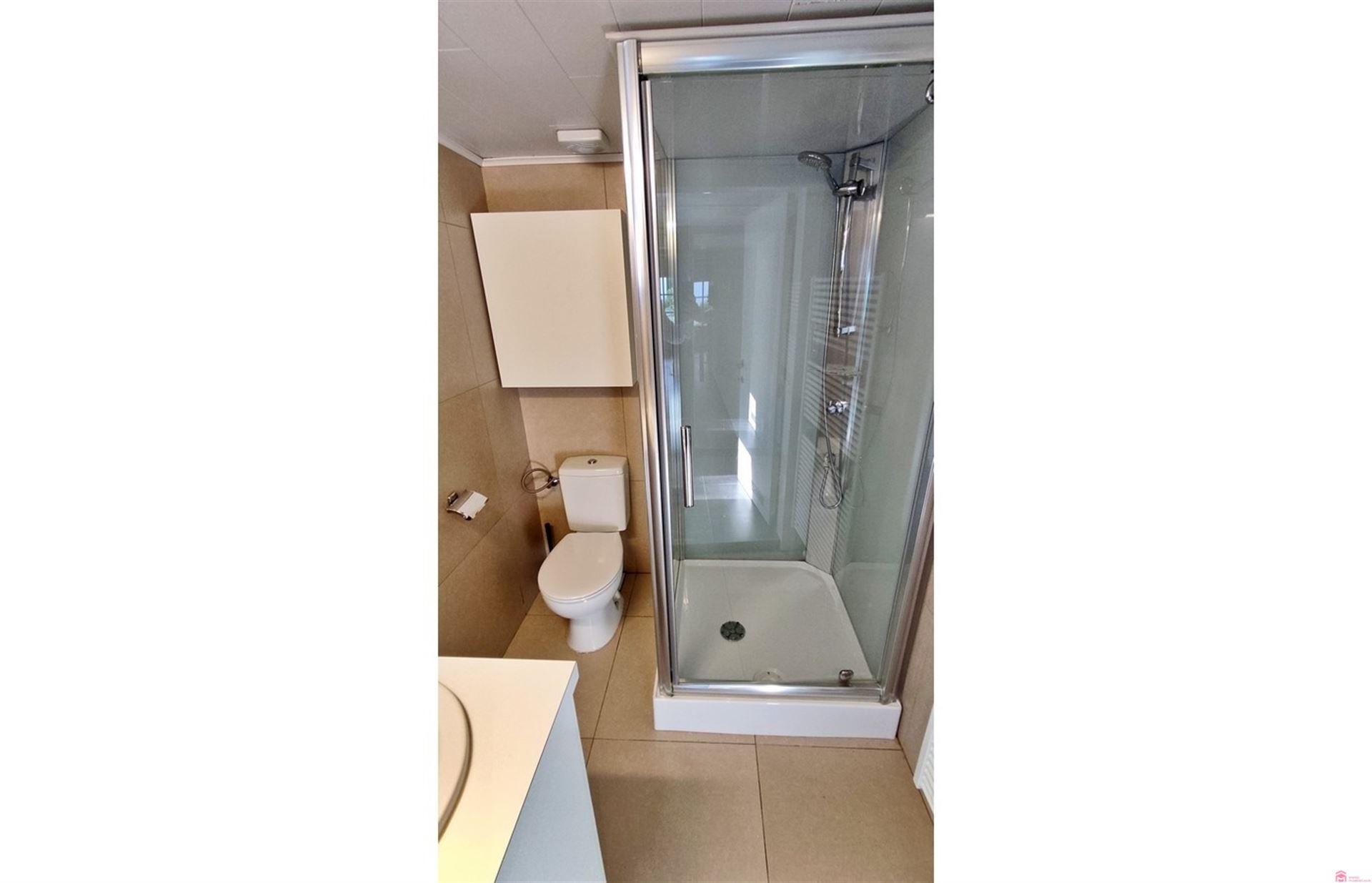 Charmante halfopen woning te Heule foto 11