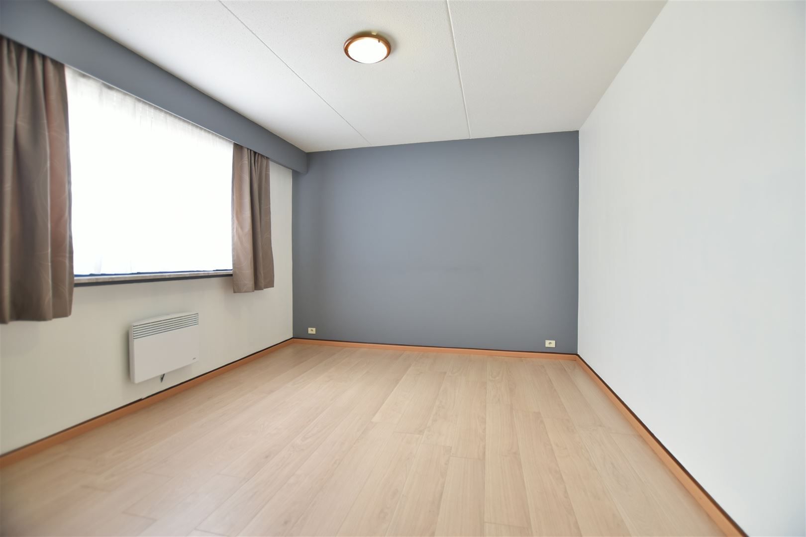Instapklaar, recent vernieuwd appartement in Sint-Gillis (Dendermonde) foto 9