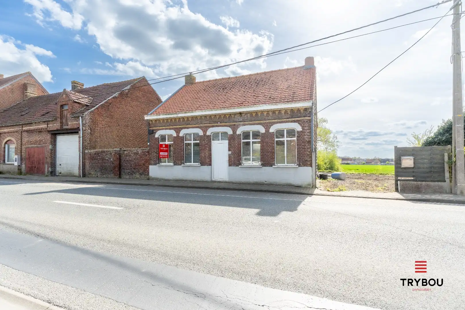 Te renoveren alleenstaande woning op een ruim perceel van 896m² in Houthulst foto 15