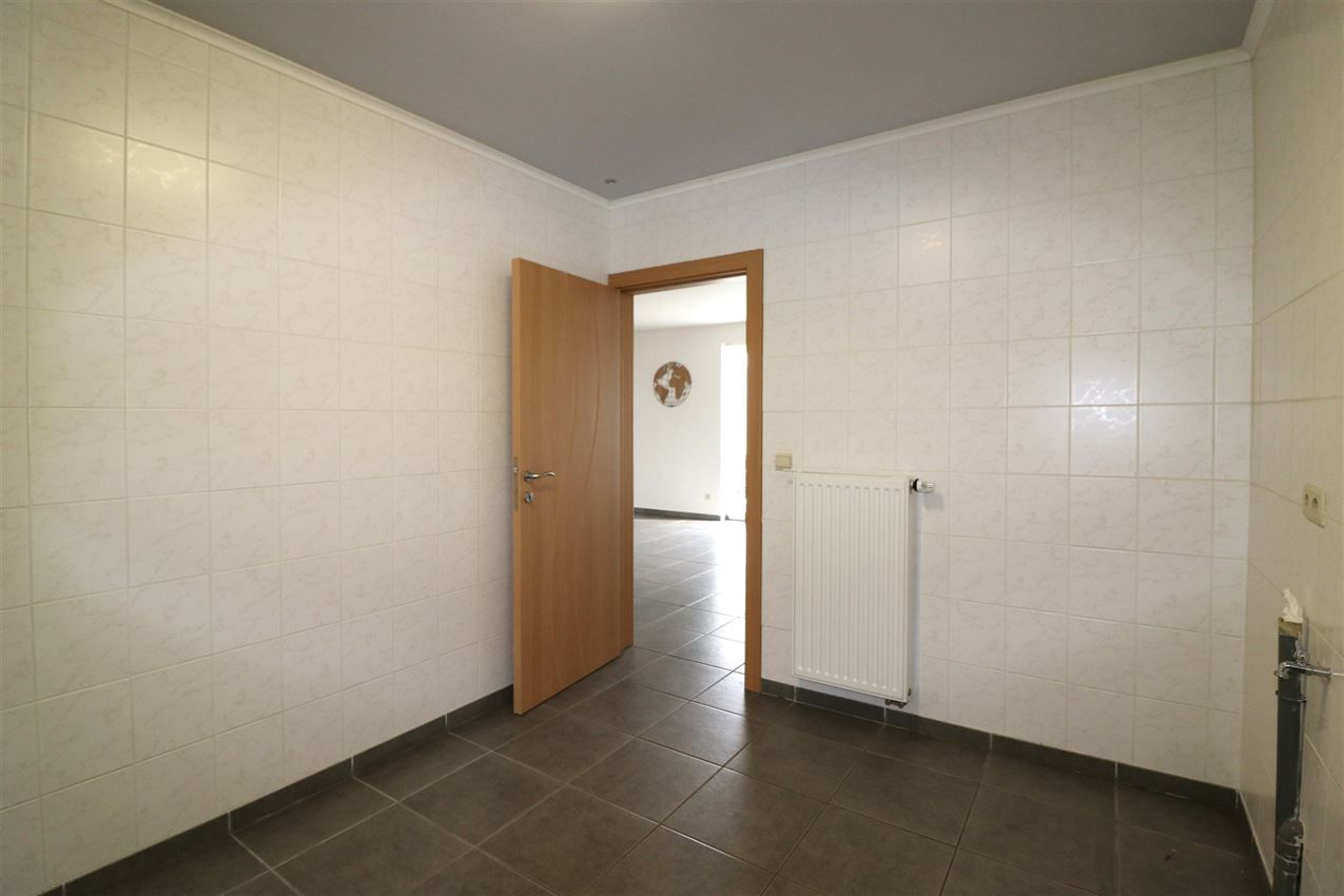 Duplex met groot terras, twee slpk en afgesloten garage foto 26