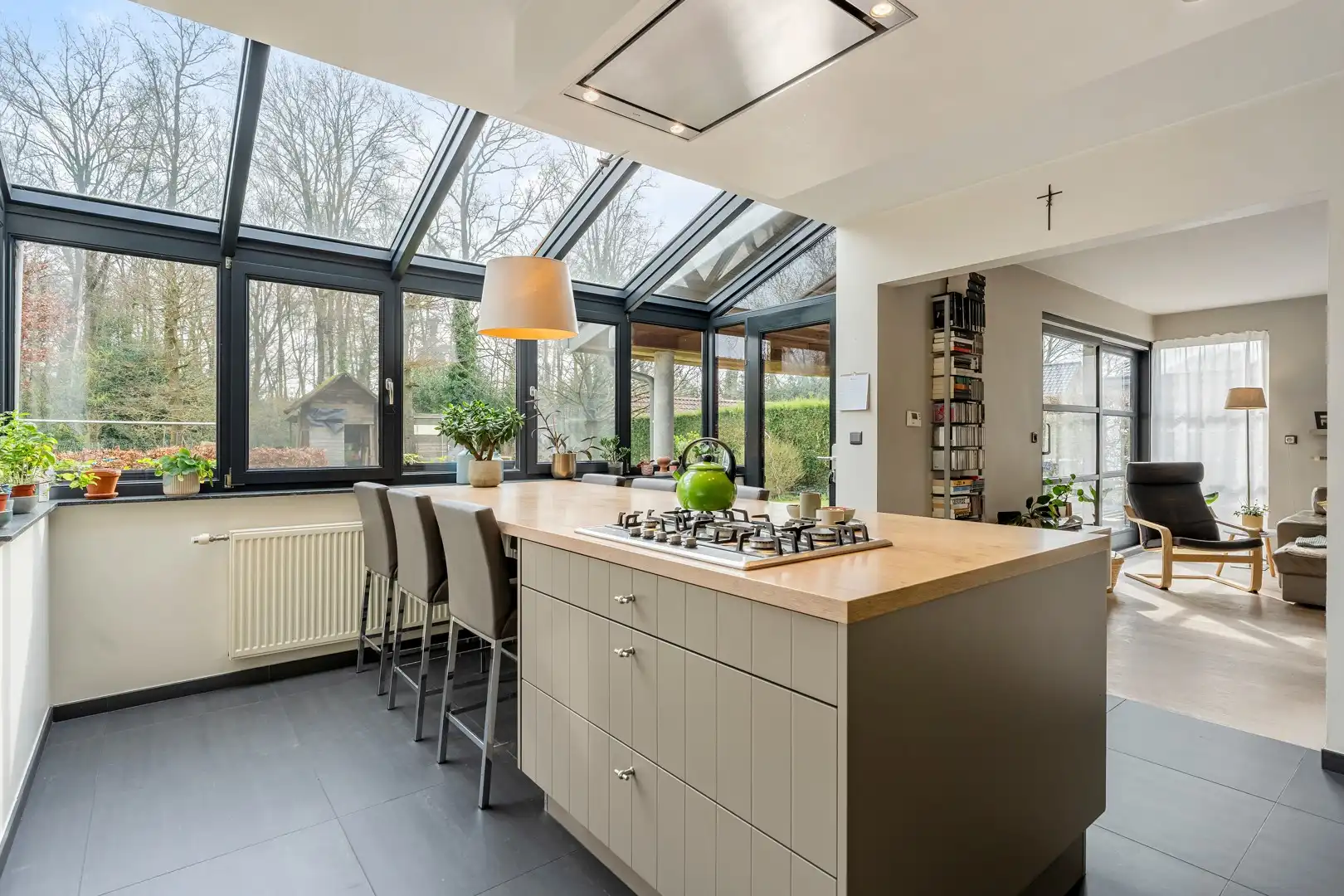 Charmante vrijstaande woning met ruime tuin in de Rozenstraat foto 5