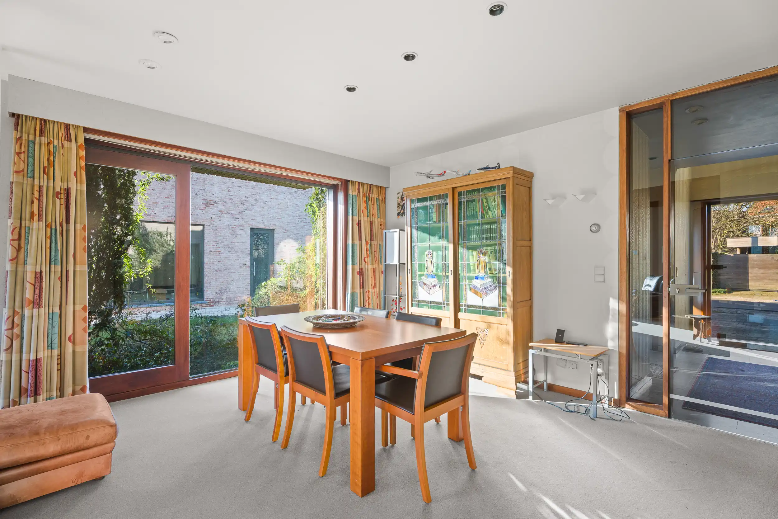 HOB met garage en tuin op toplocatie te Sint-Amandsberg foto 4