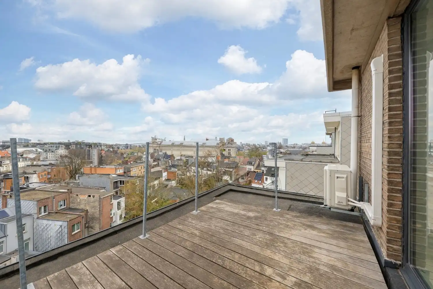 Lumineuze penthouse met giga-terras op absolute toplocatie op 't Zuid te Antwerpen! foto 21