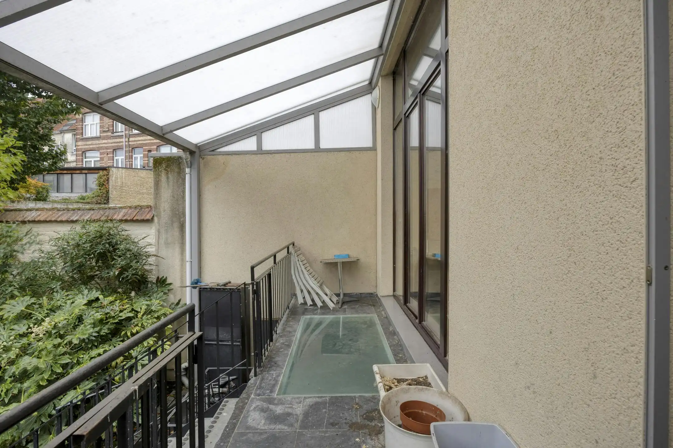 Op te frissen herenhuis met 7 slaapkamers en stadstuin. foto 31