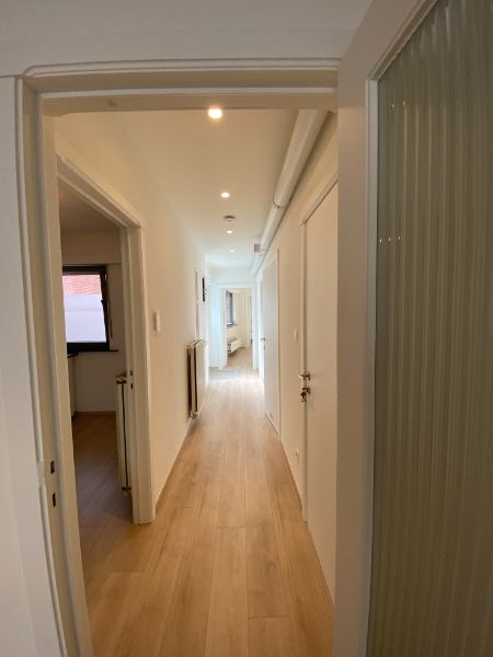 GELIJKVLOERS 2 SLPK. APPARTEMENT (+-90m²) MET GARAGE CENTRUM GEEL foto 6