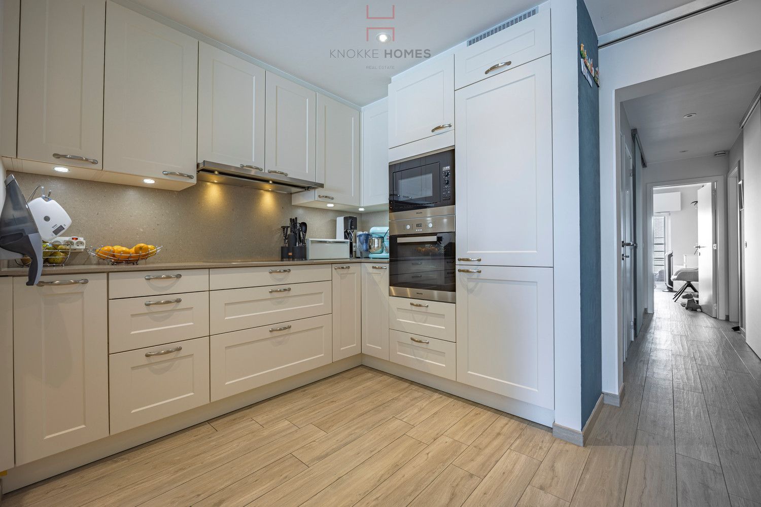 Recent gerenoveerd appartement met zijdelings zeezicht te Albertstrand foto 9