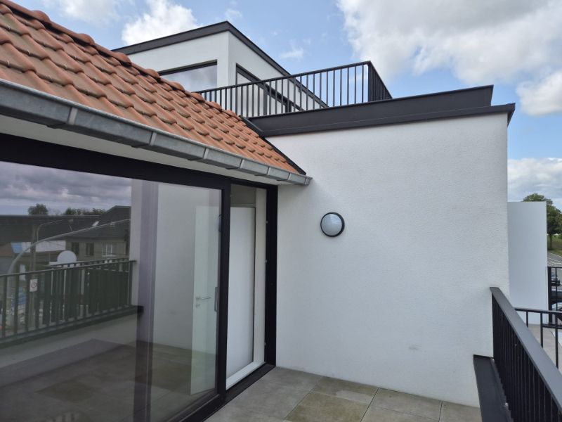 KORTEMARK: Appartement 2.01 met 2 slaapkamers en 3 zitterrassen gelegen op de tweede verdieping van Nieuwbouwresidentie Mila en Nora foto 24