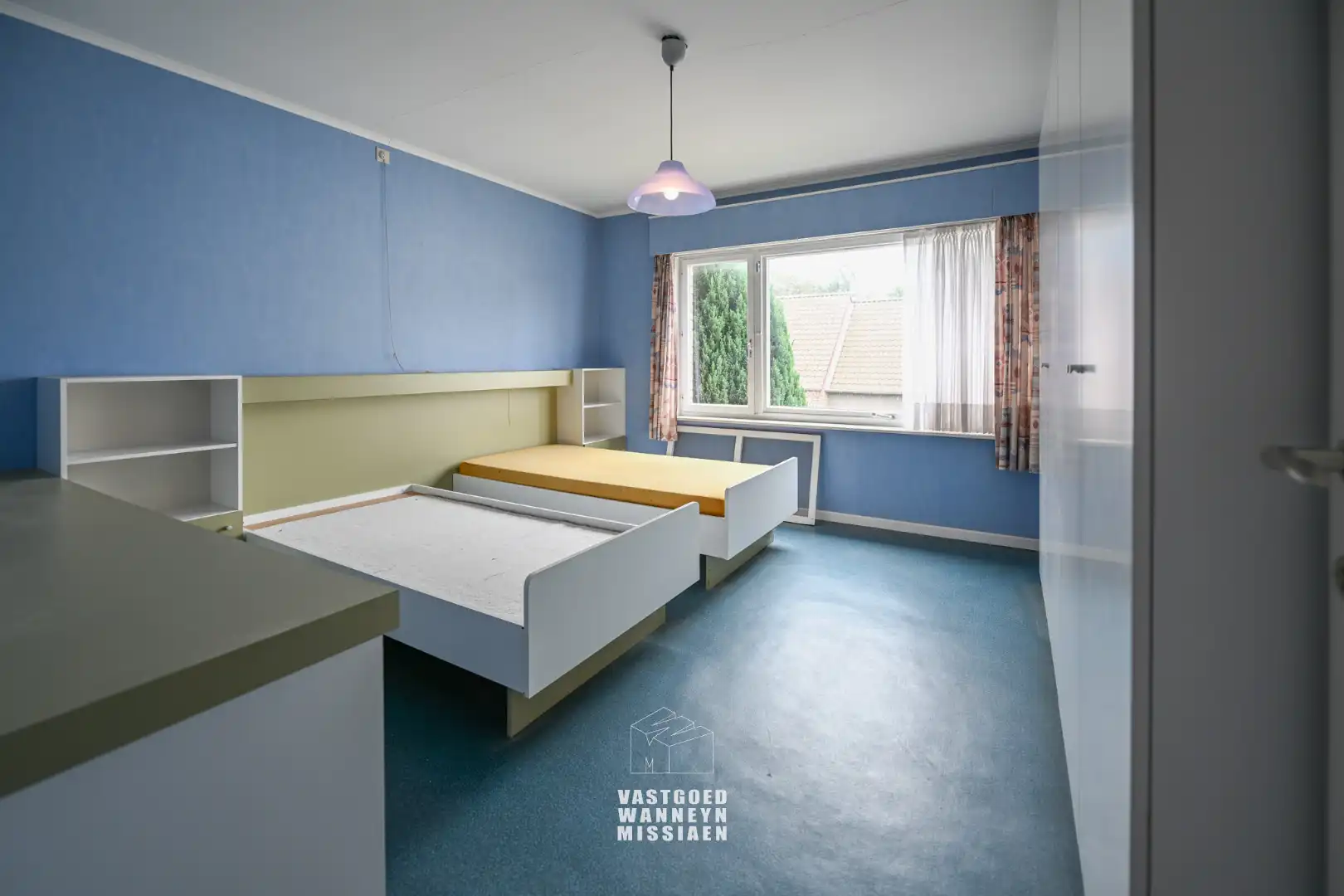 Ruime halfopen bebouwing met 4 slaapkamers, garage en tuin foto 15