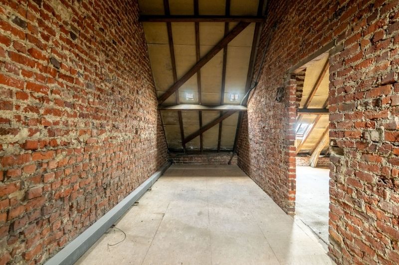 Ruime en veelzijdige rijwoning met garage achteraan en aparte ingang foto 17