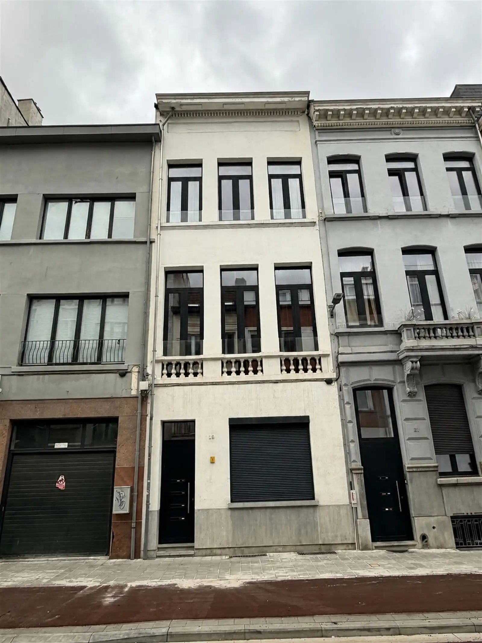 Op centrale ligging zeer aangenaam 1-slpk appartement foto 4