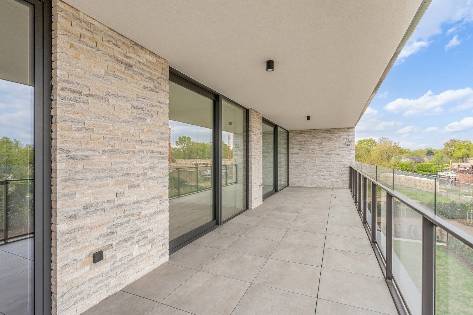 Mooi zeer recent appartement op de tweede verdieping met terras in Zonhoven-centrum foto 16