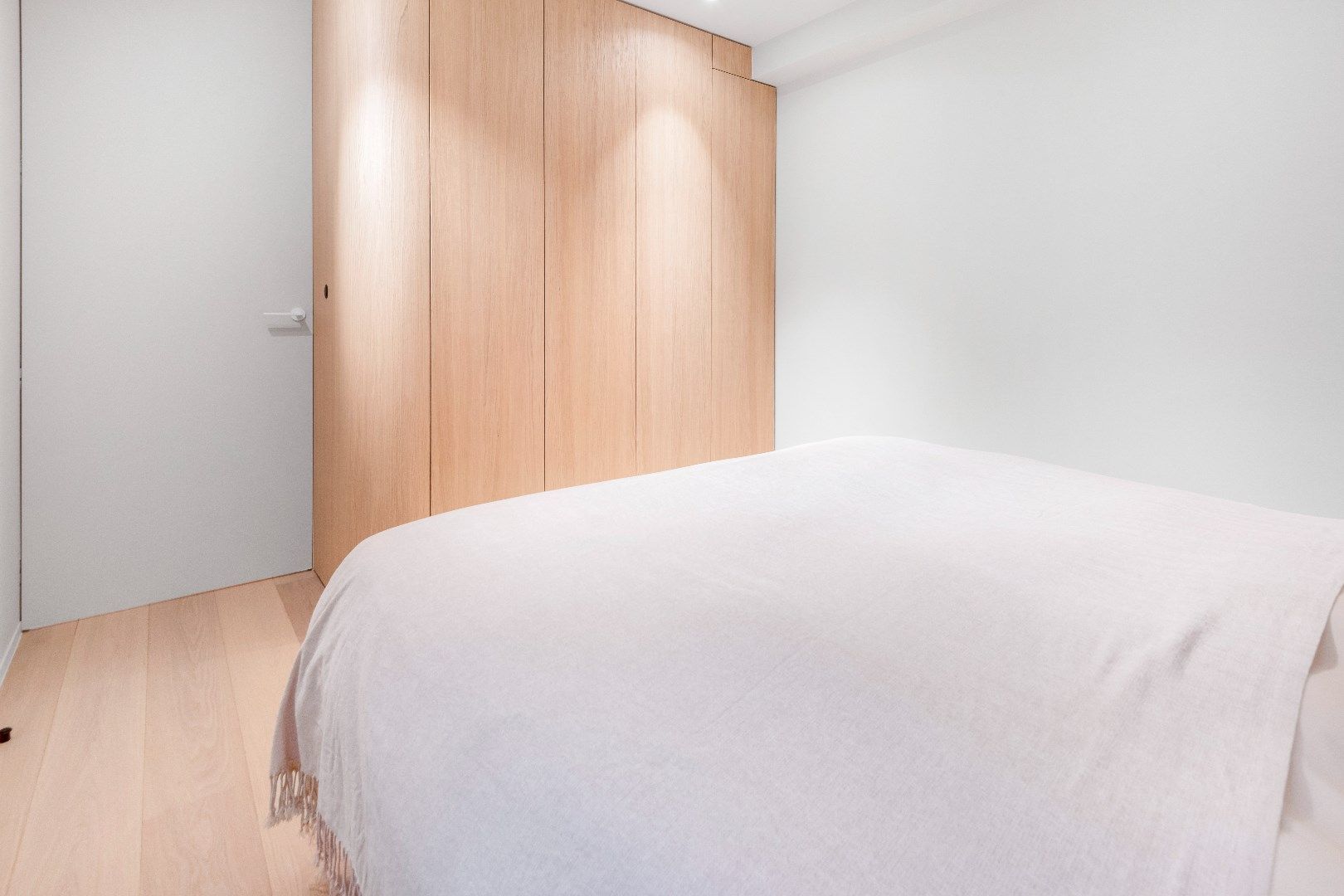 Appartement met zijdelings zeezicht gelegen tussen het Driehoeksplein en het Albertplein in het Zoute. foto 16