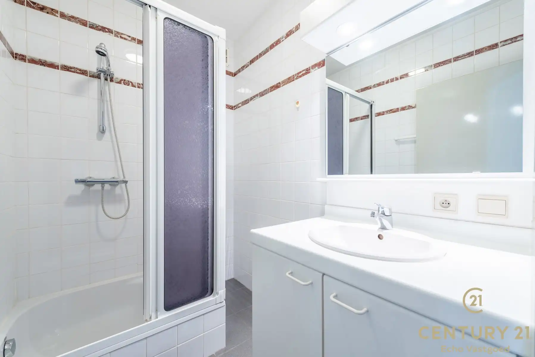 Ruim en energiezuinig appartement (161 m²) met garagebox foto 23