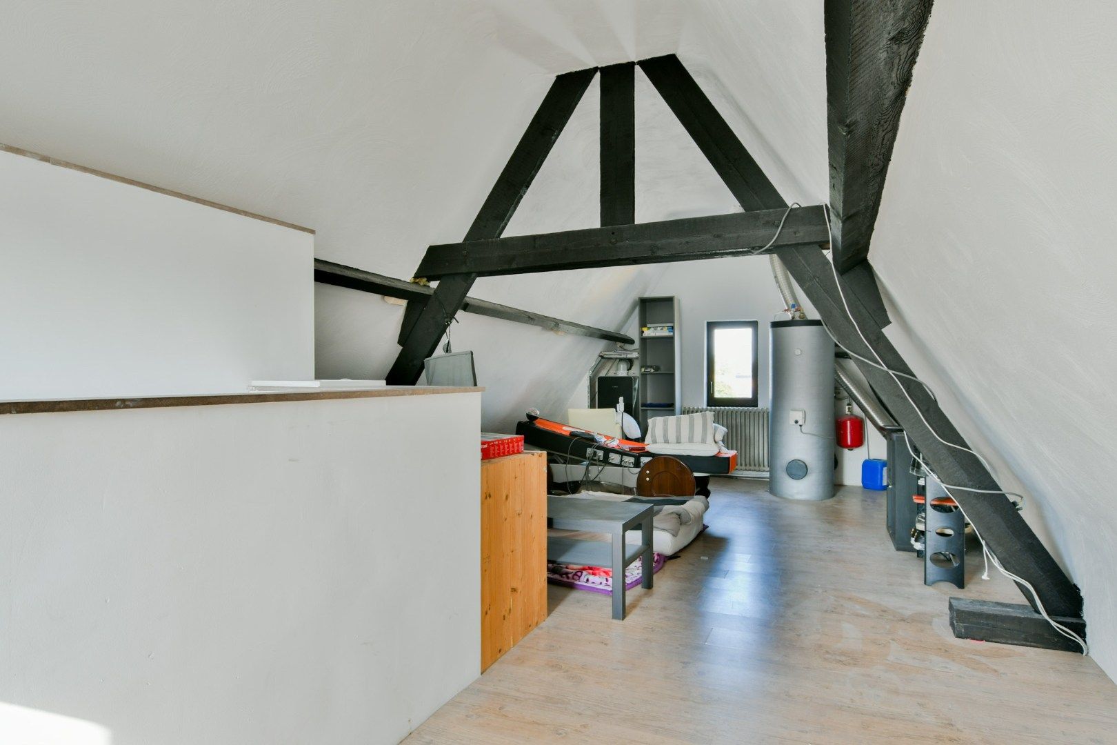 Veelzijdige eigendom met handelsmogelijkheid op 1.252 m² foto 19
