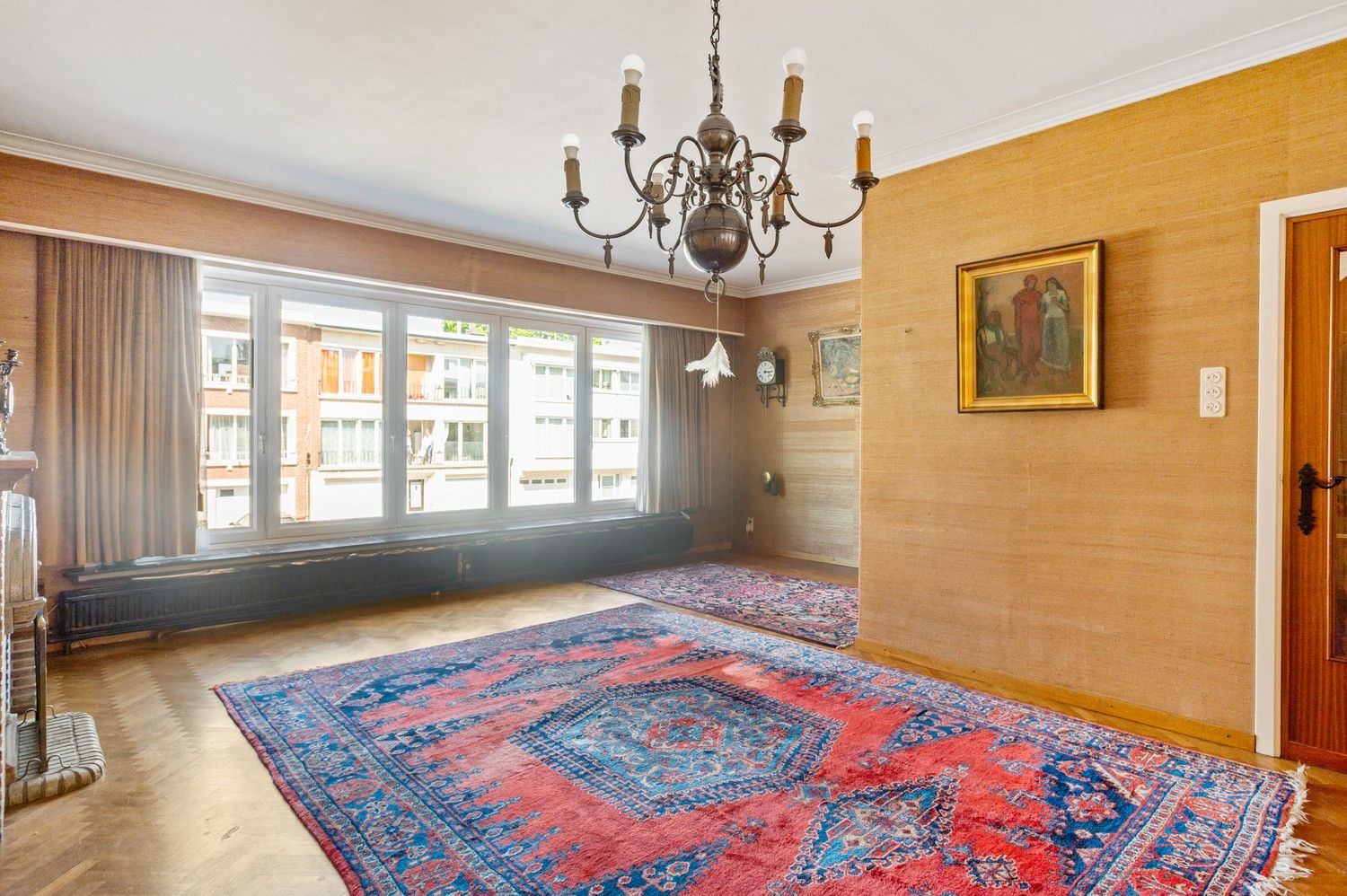 Ruim huis met 4 slaapkamers, tuin, veranda en garage in Deurne! foto 5