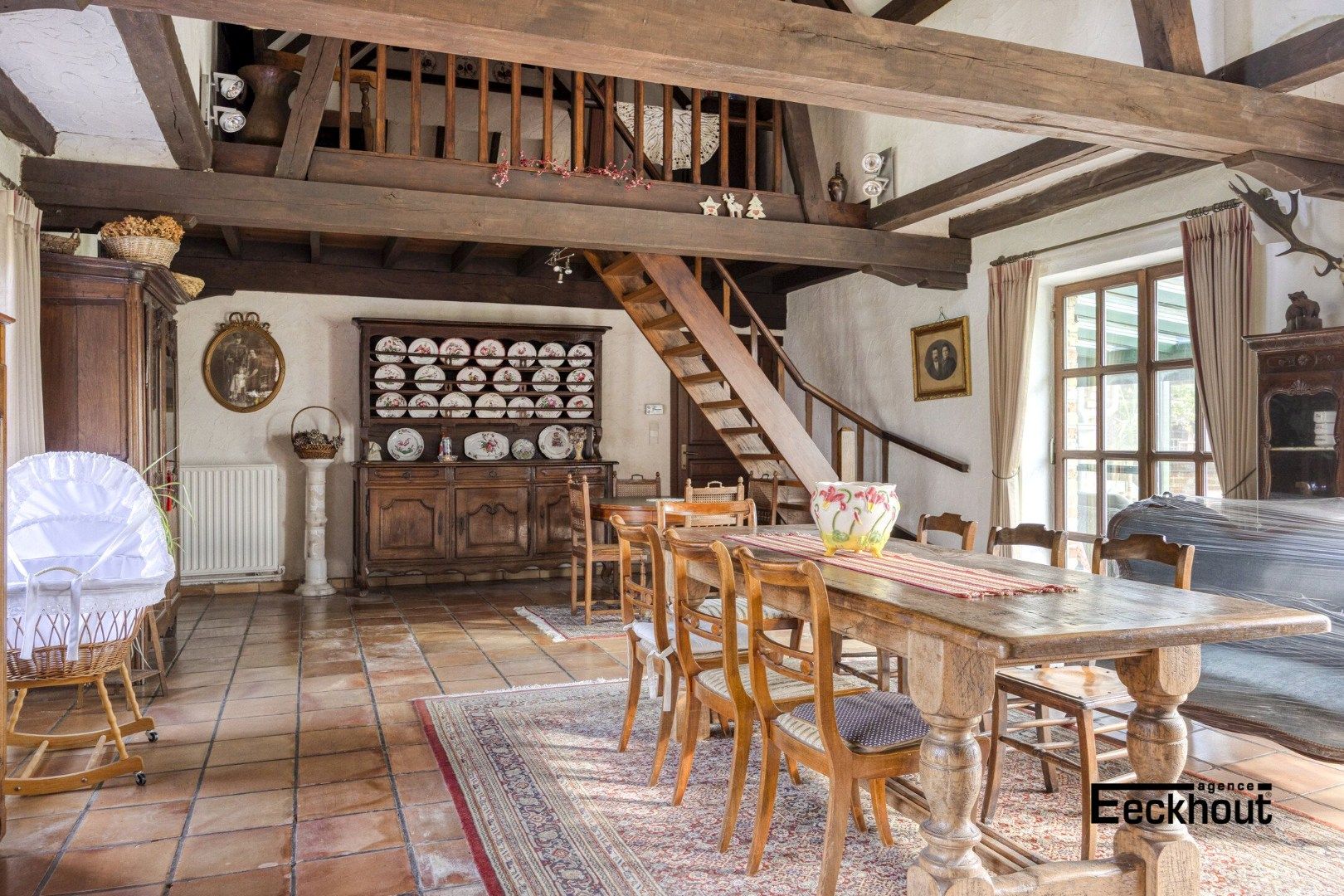 Charmant landhuis op een perceel van  29323m²  foto 5