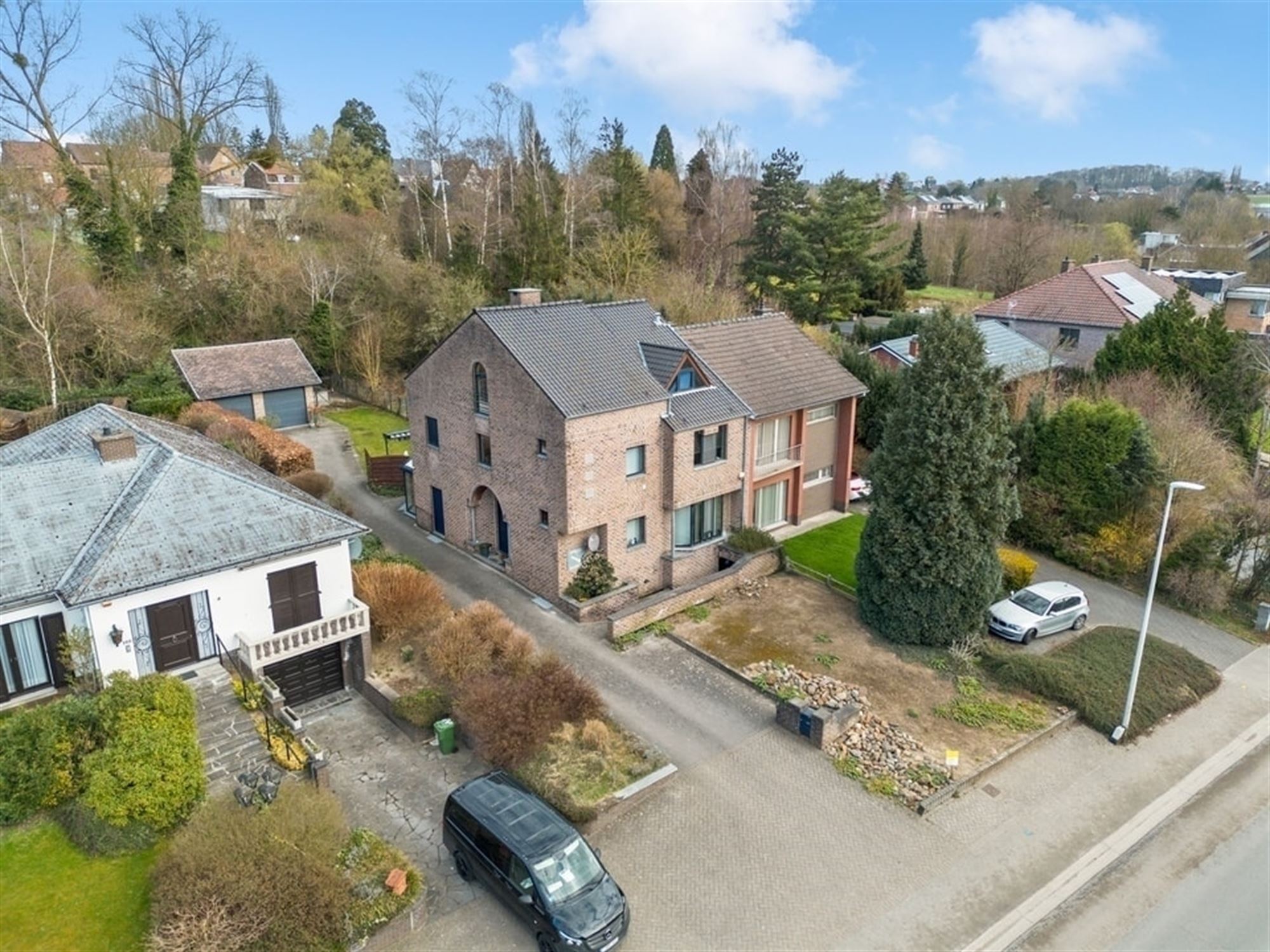 RUIME WONING MET VEEL MOGELIJKHEDEN IN TONGEREN foto 2