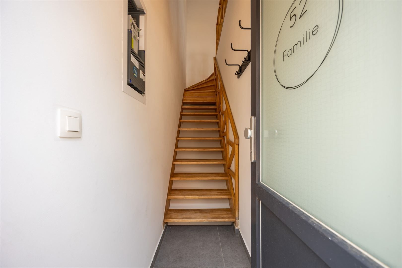 Ruime bel-etage woning met twee slaapkamers foto 2