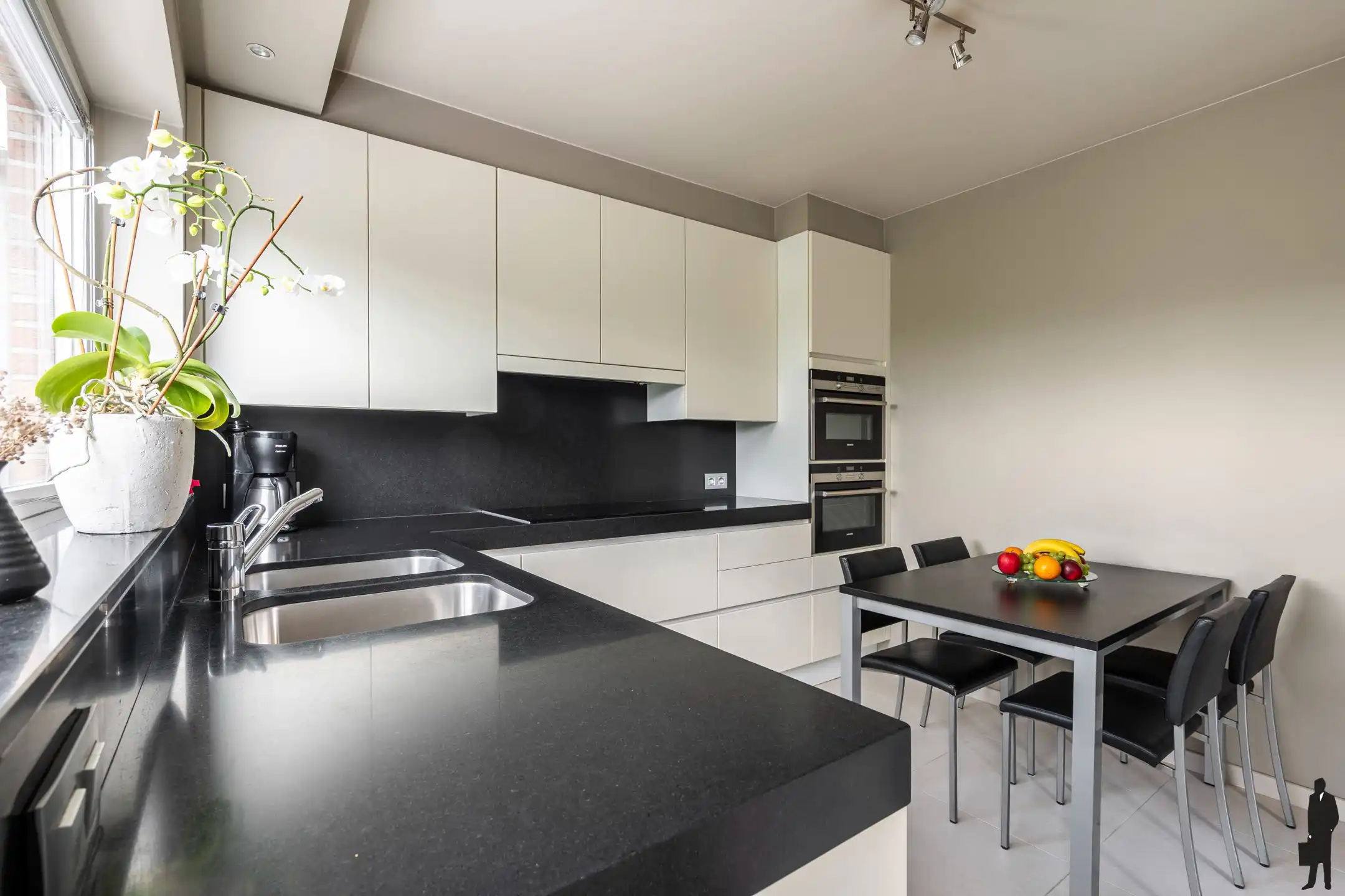 Instapklare woning met ruime tuin in Hoogstraten. foto 26