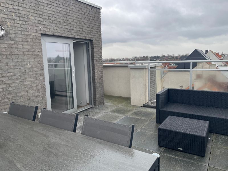 Charmant duplex-appartement met mooie, ruimte terrassen in hartje Koksijde-Bad! foto 17