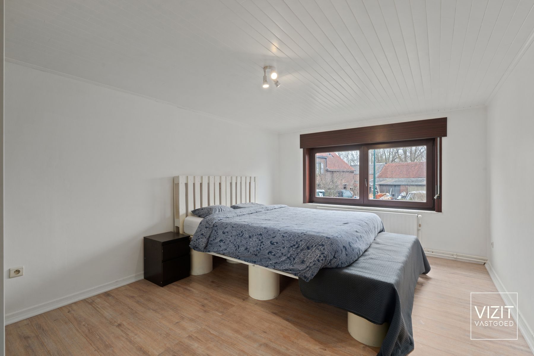Zeer ruim appartmenet met 3 slaapkamers en parkeerplaats foto 15
