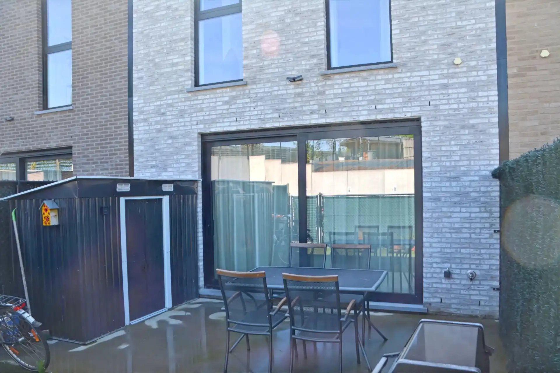 STIJLVOLLE ENERGIEZUINIGE NIEUWBOUWWONING MET 3 SLPK  IN CENTRUM LANAKEN ! foto 9