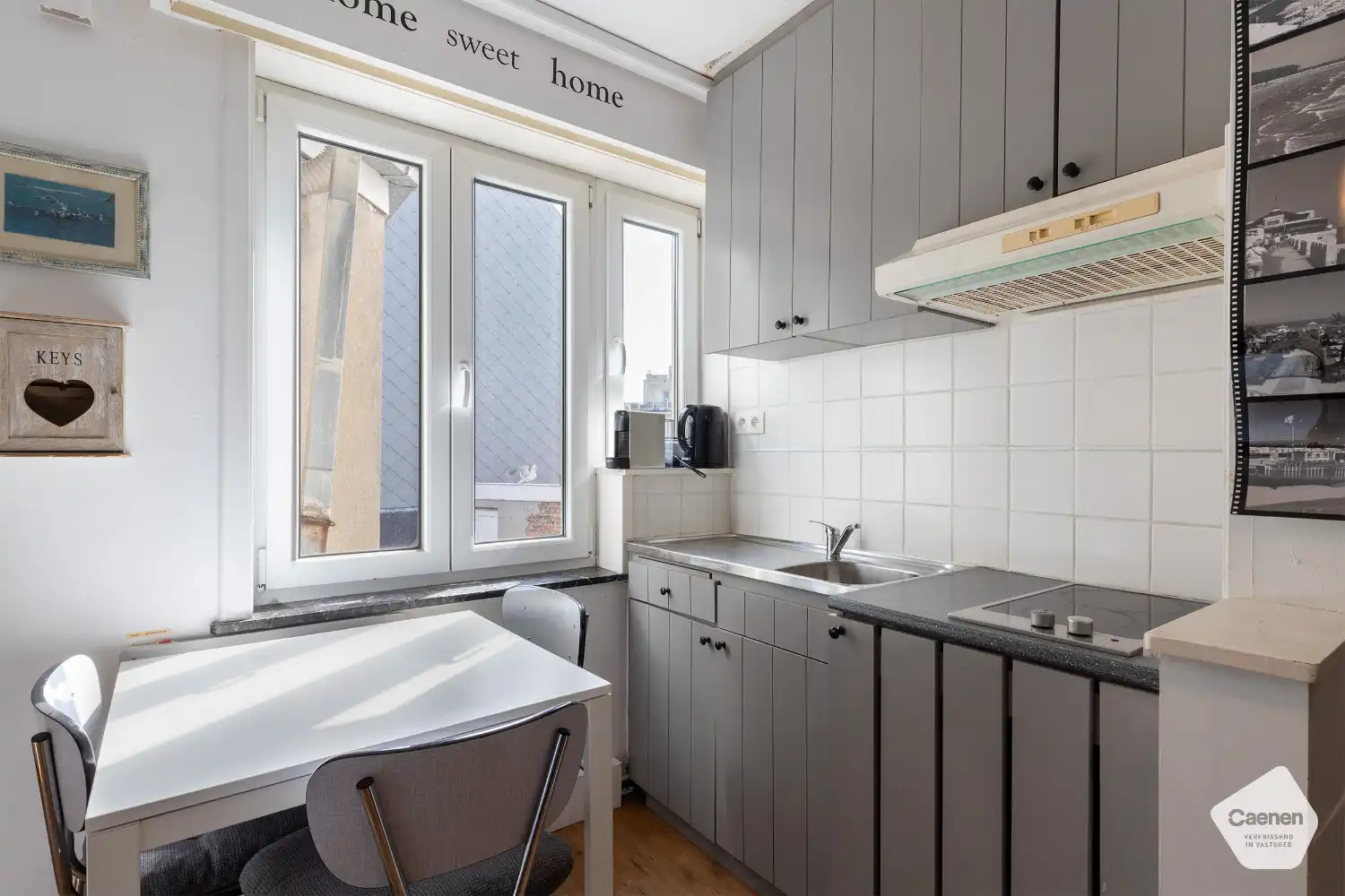 Centraal gelegen studio vlakbij het strand foto 5