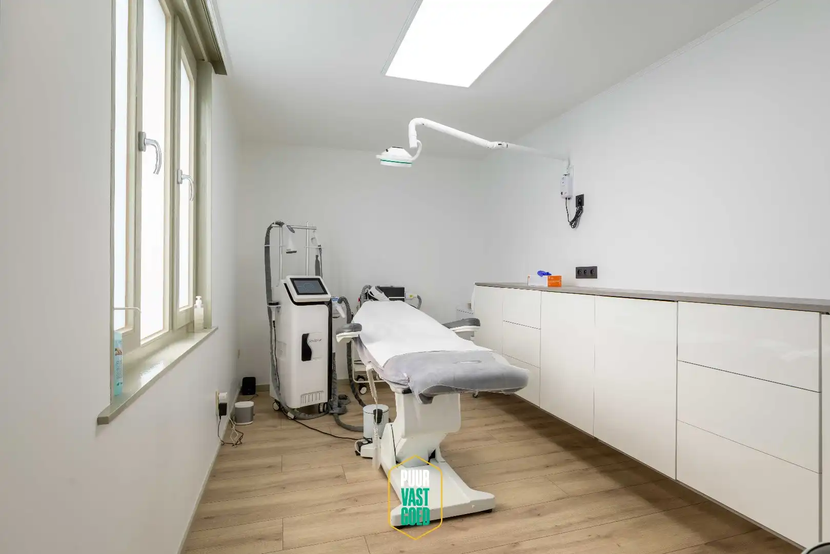 Buitengewoon potentieel in gerenoveerd pand in hartje Nieuwpoort foto 8