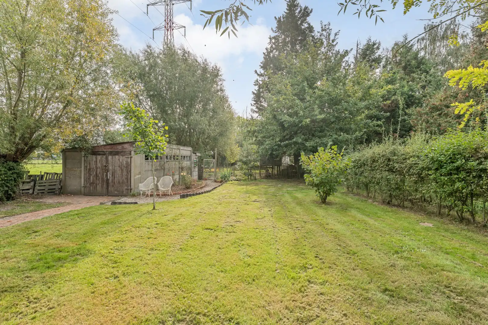 Ruime woning met 4 slaapkamers en grote tuin in Kuringen foto 38