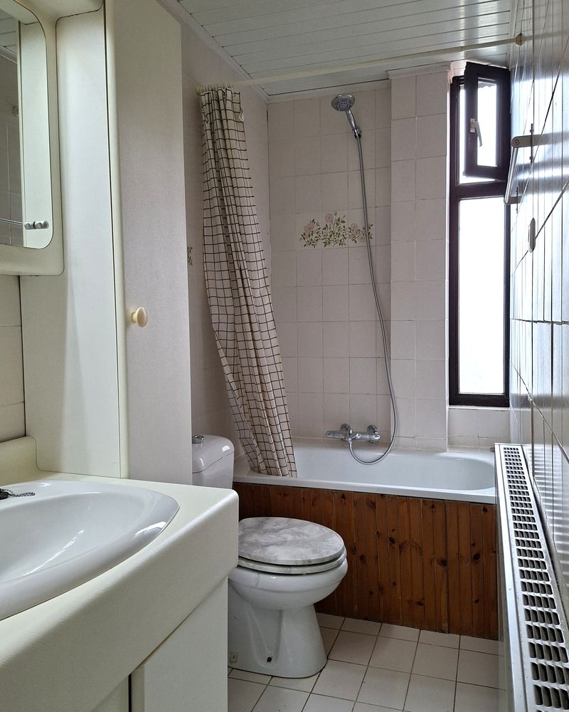 Licht te renoveren woning / 4 slaapkamers en tuin / centrale ligging foto 27