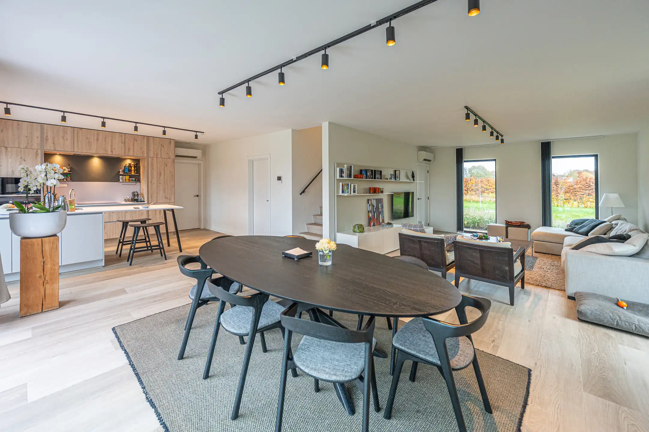 Hedendaagse villa met landelijke charme op 16 are perceel foto 10