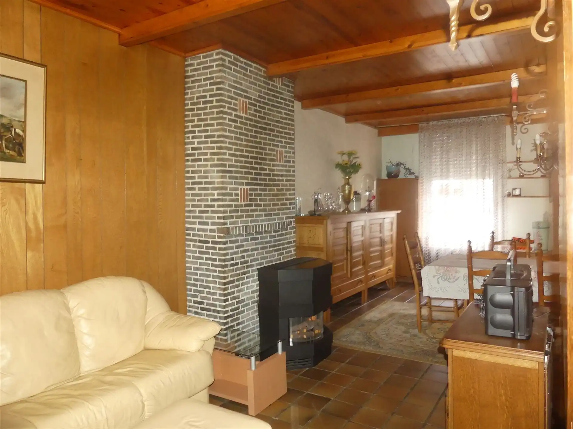Te renoveren woning gelegen nabij het water! foto 2