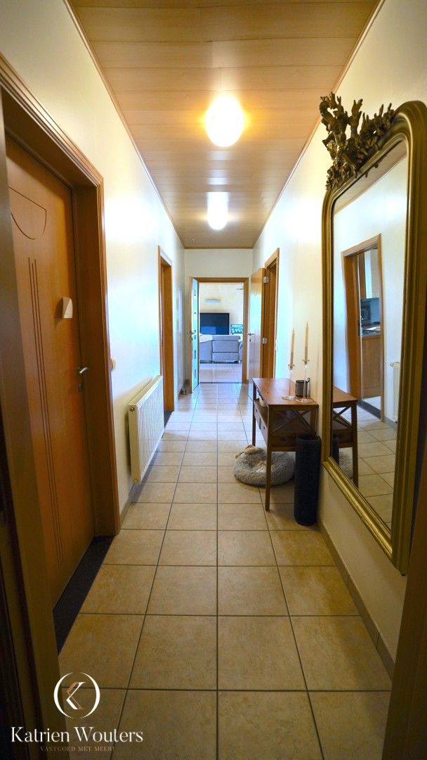 Ruime woning met veel potentieel foto 11