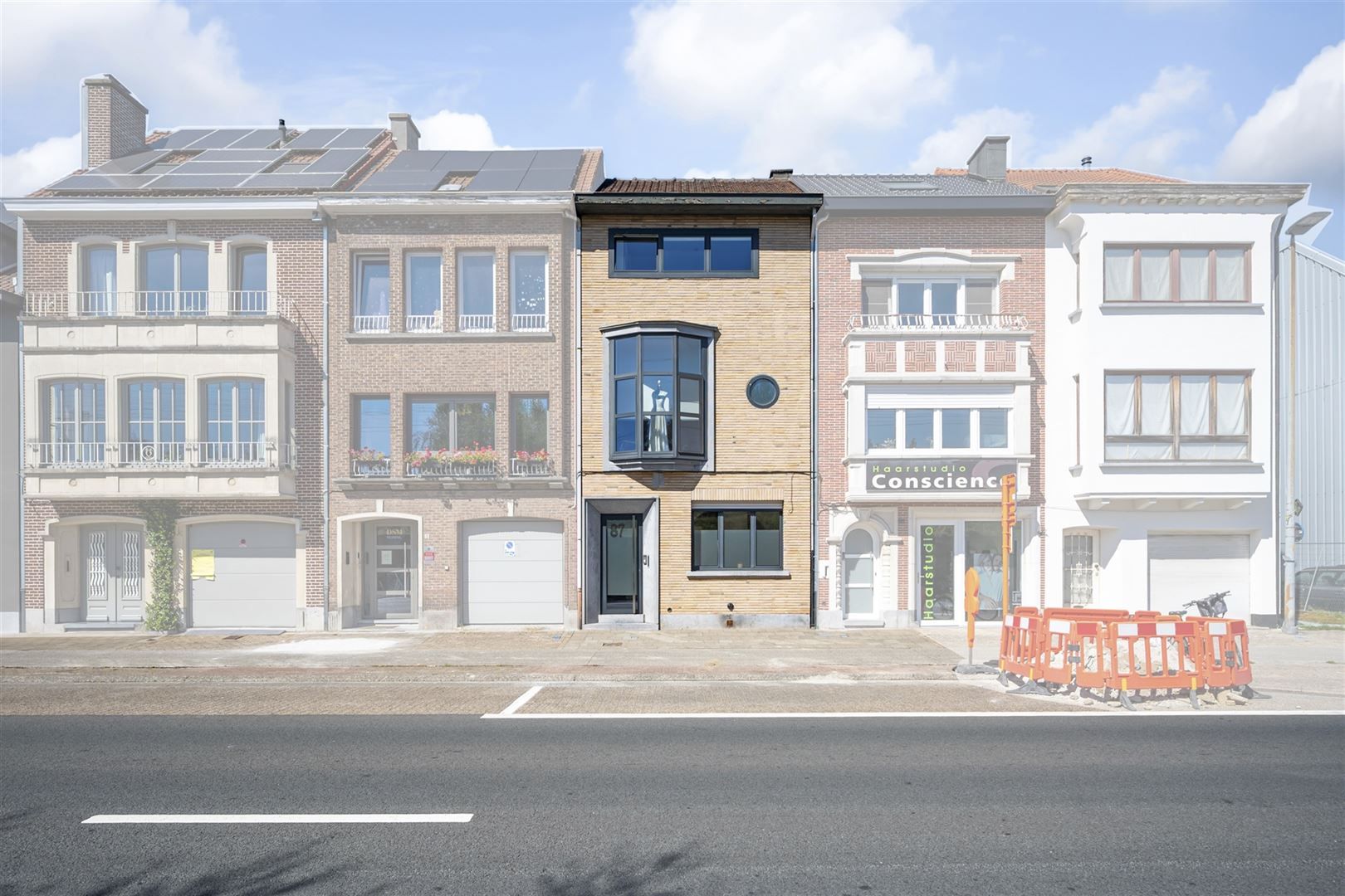 Hoofdfoto van de publicatie: Instapklare karakterwoning met ziel en verrassende indeling