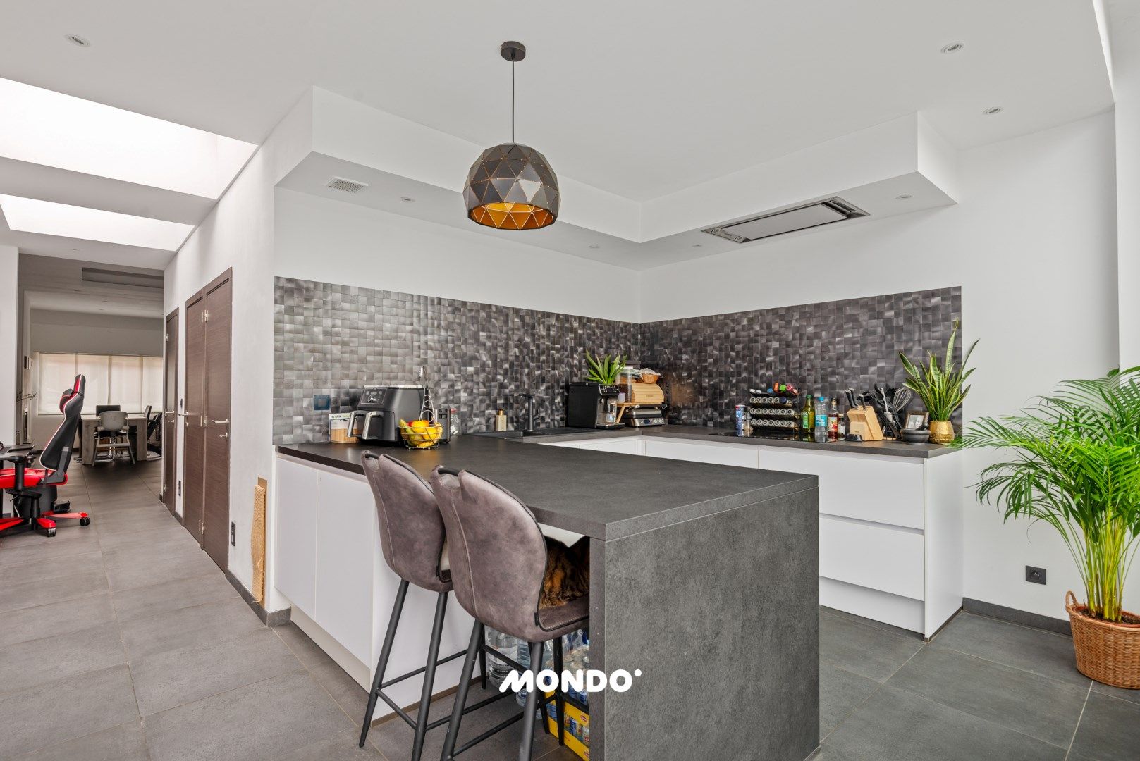 Gerenoveerde woning met 3 slaapkamers! foto 10