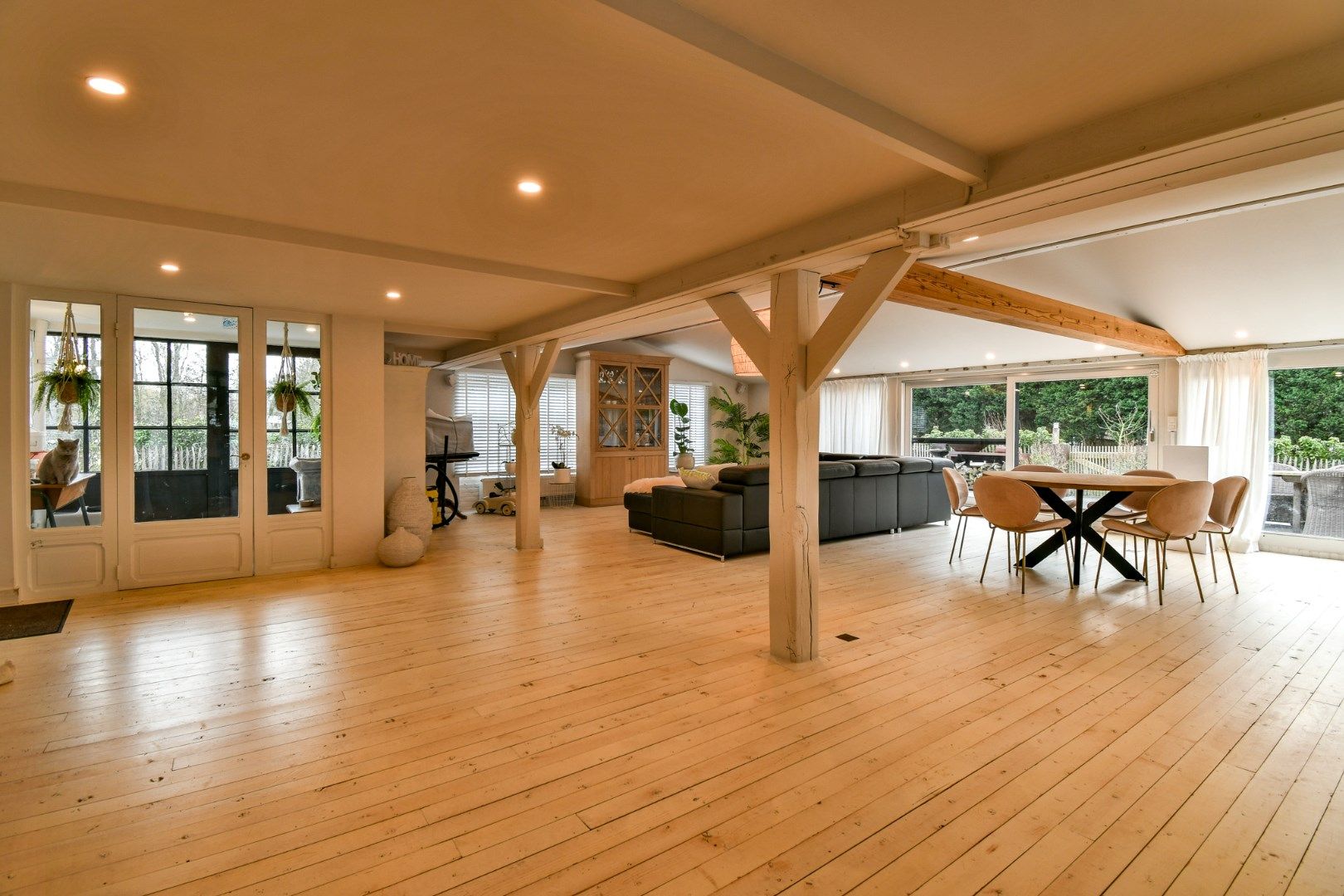 Exclusief domein met restaurant/feestzaal en luxueuze woning op 5 Ha te Torhout foto 16