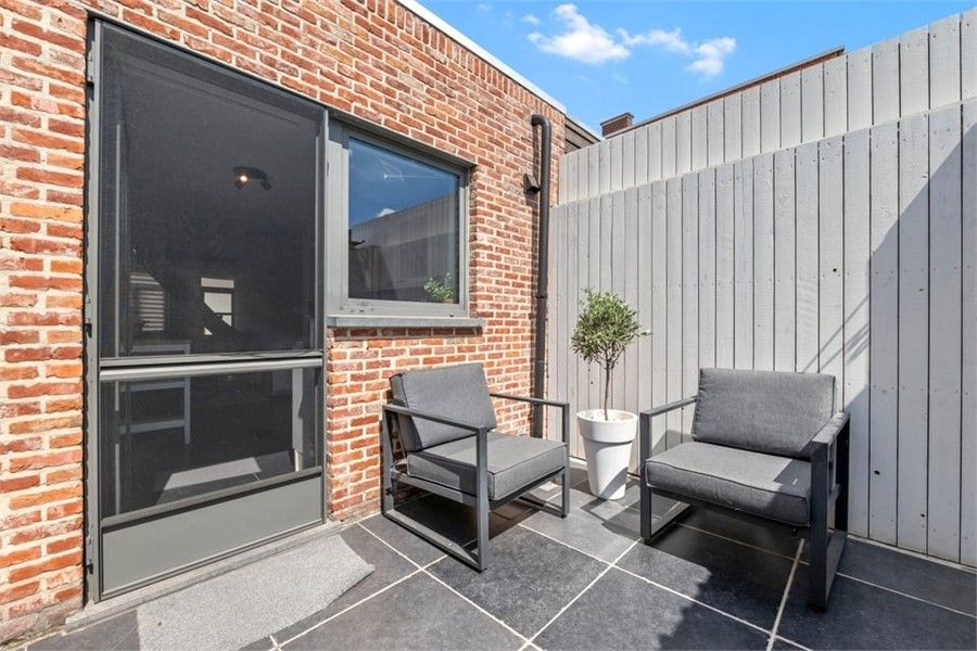 ENERGIEZUINIGE STADSWONING MET ZONNEPANELEN IN HET CENTRUM VAN SINT-TRUIDEN foto 12