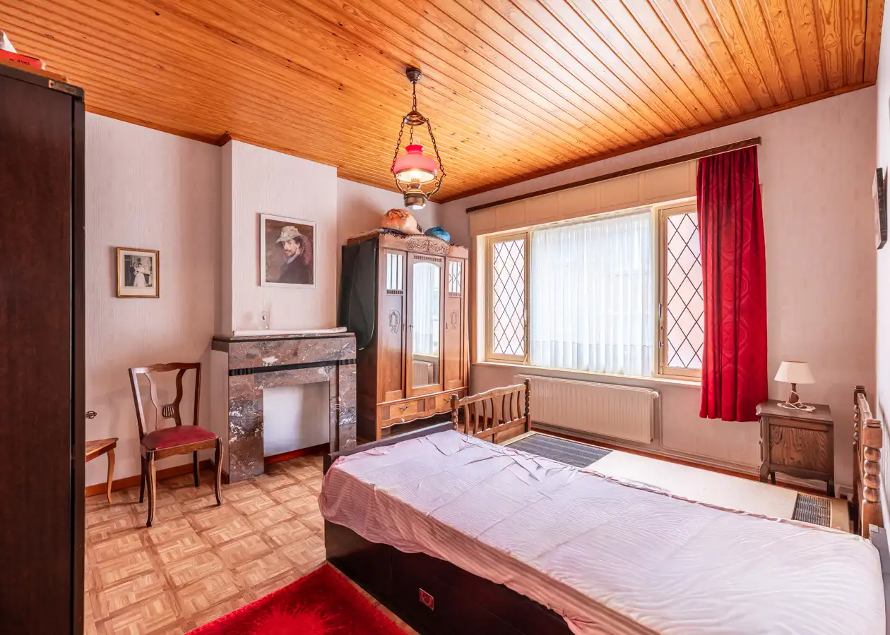 Te renoveren woning met zonnige stadstuin en veel potentieel foto 13