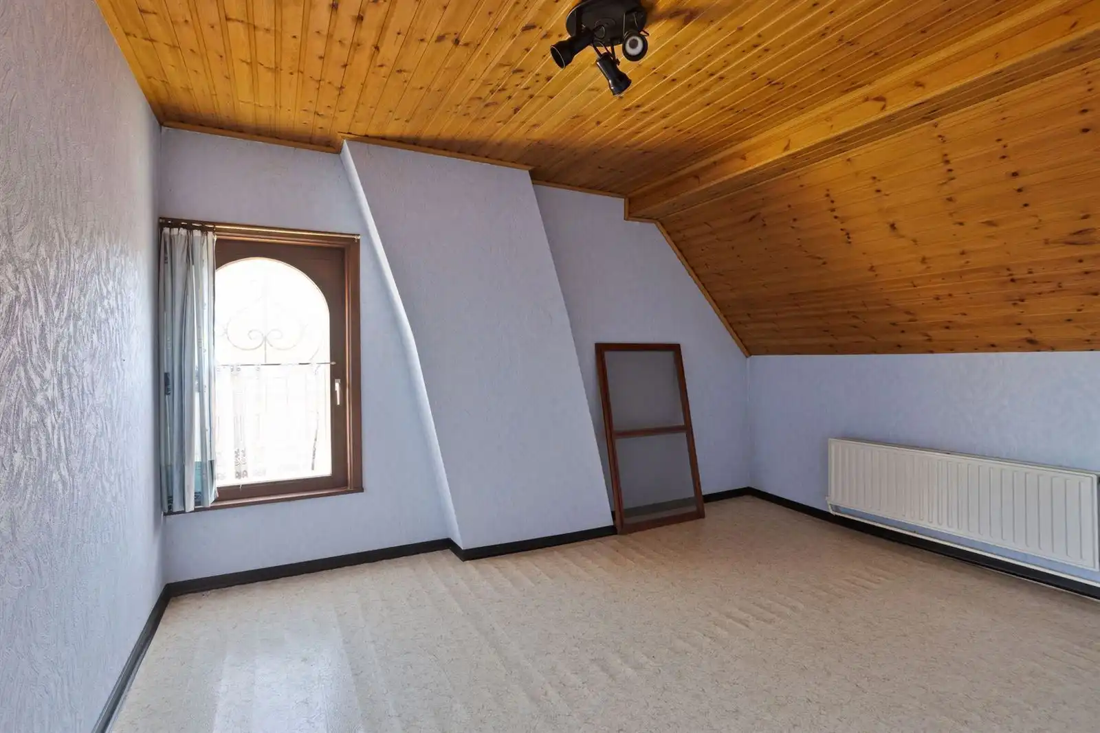 Woning met grote atelier(+/-205m²) te centrum Dworp foto 25