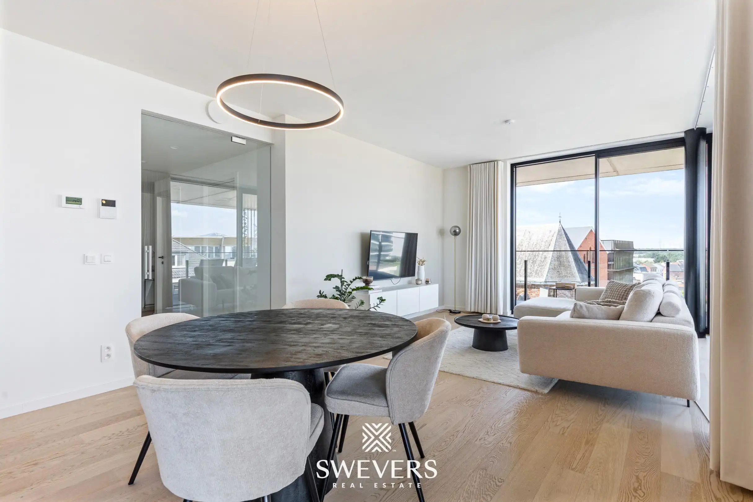 Fantastisch appartement met 3 slaapkamers en ruim terras op de Markt in Beringen  foto 6