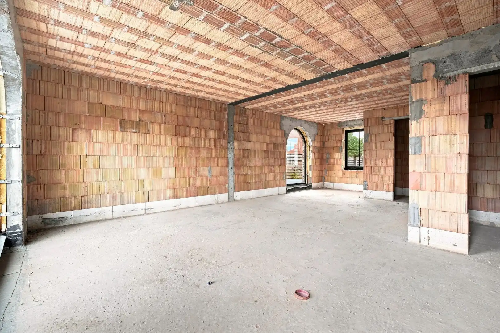 Ruime casco halfopen nieuwbouw met ruime garage in Merkem!  foto 3