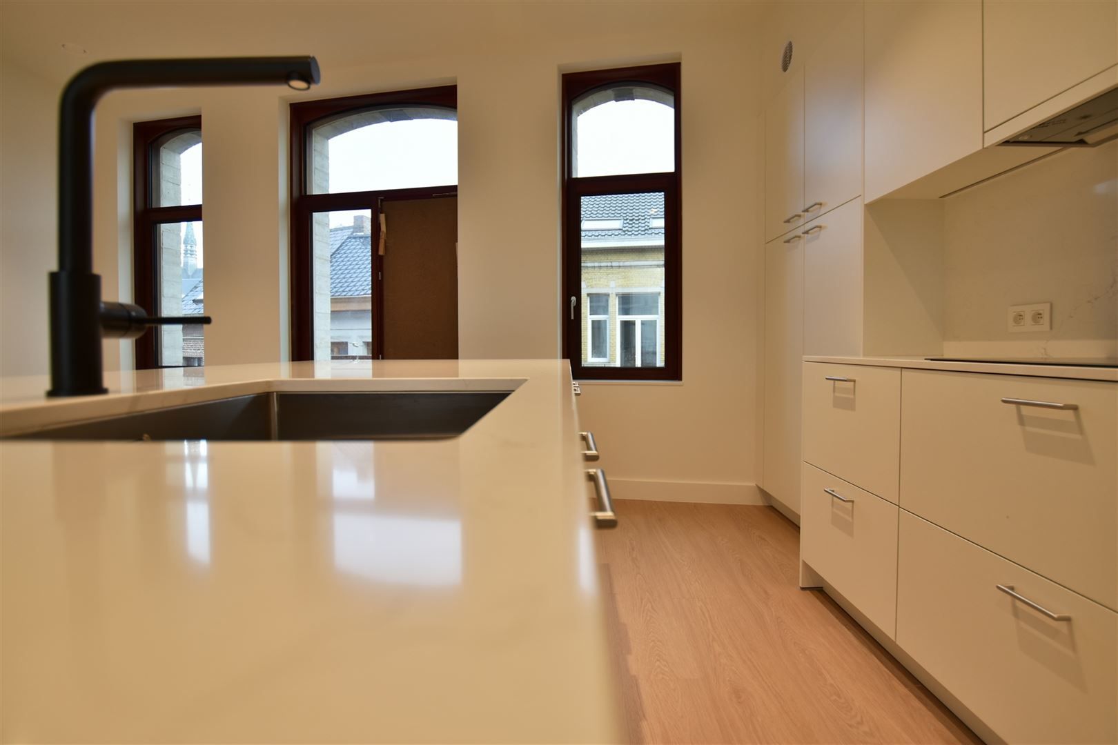 Prachtig luxueus appartement te huur in het bruisende hart van het centrum!  foto 6